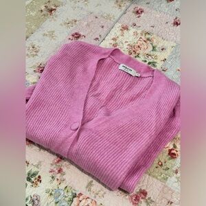 MSCH COPENHAGEN cropped sweater size S/M. Pre-loved